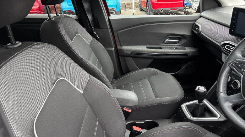 Dacia Jogger 1.0 TCe Extreme SE 5dr Petrol Estate